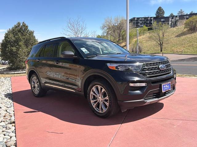 2022 Ford Explorer XLT 4WD photo