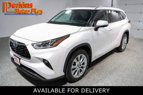 2023 Toyota Highlander Hybrid Limited AWD photo