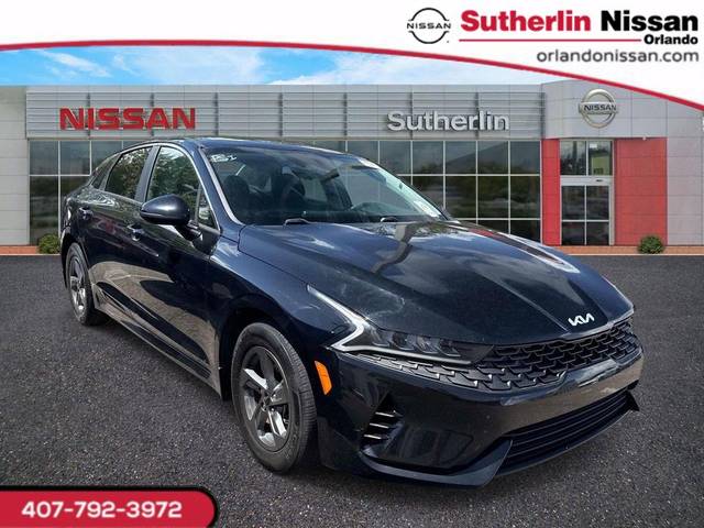 2022 Kia K5 LX FWD photo