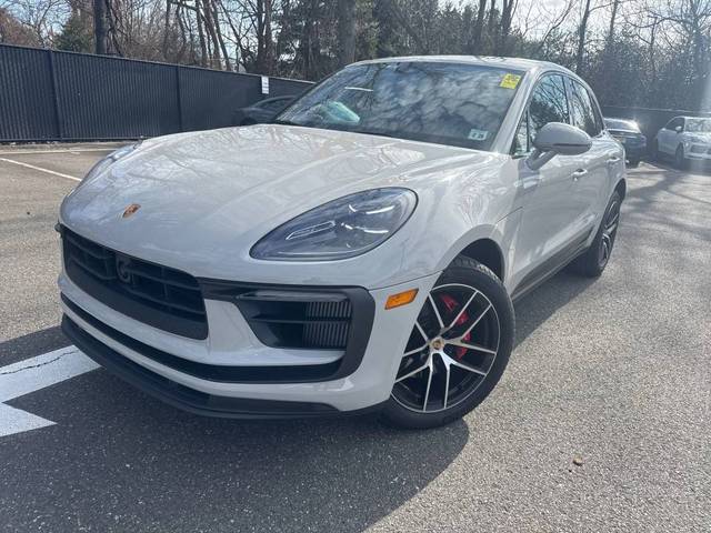 2023 Porsche Macan S AWD photo