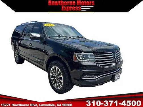 2016 Lincoln Navigator L Select RWD photo
