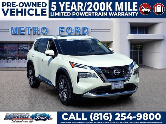 2022 Nissan Rogue Platinum FWD photo