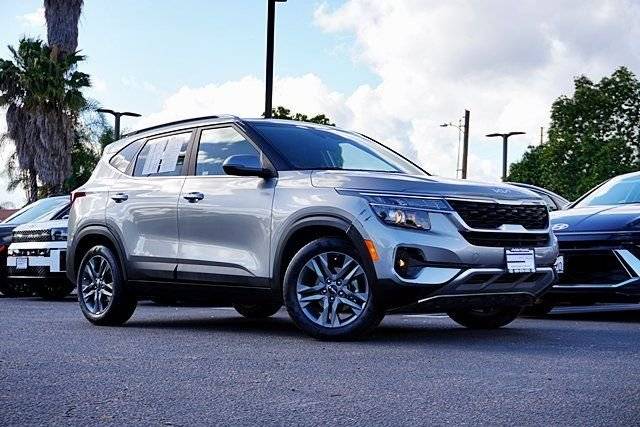 2023 Kia Seltos S FWD photo