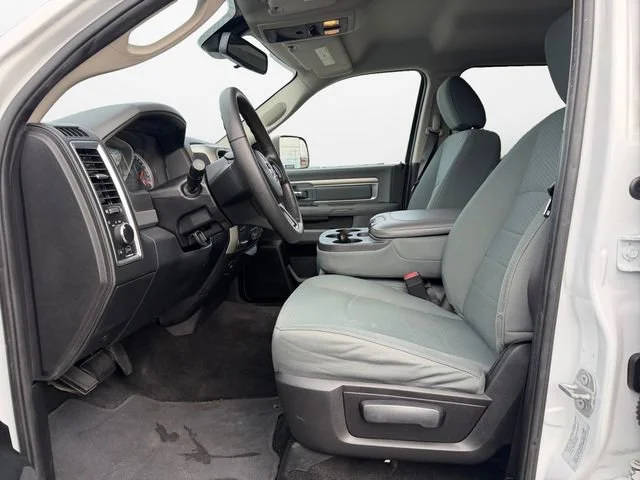 2016 Ram 3500 SLT 4WD photo