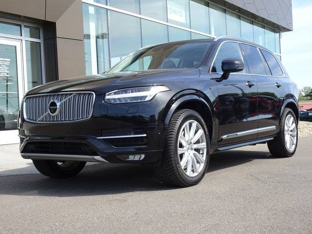 2016 Volvo XC90 T6 Inscription AWD photo