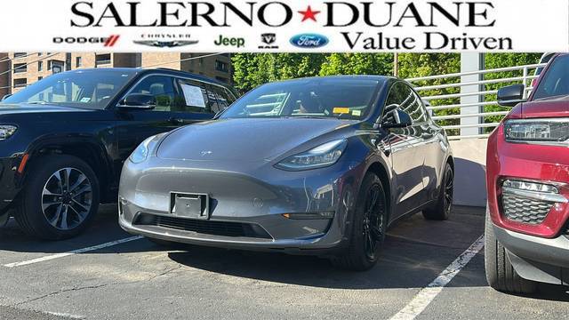 2022 Tesla Model Y Long Range AWD photo