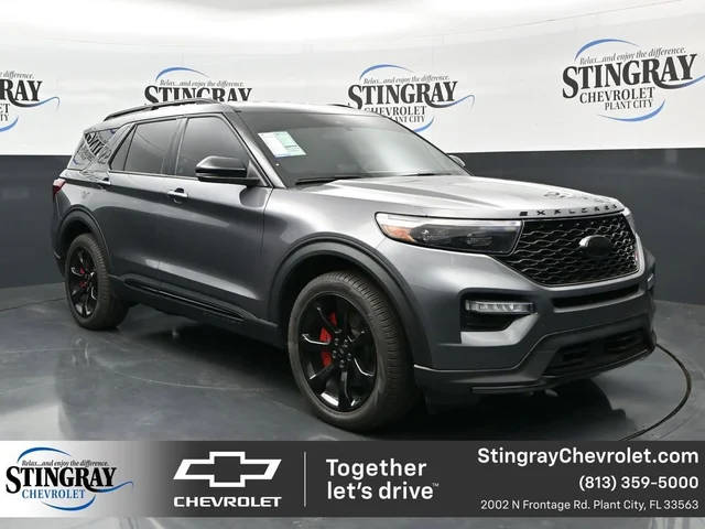 2023 Ford Explorer ST 4WD photo