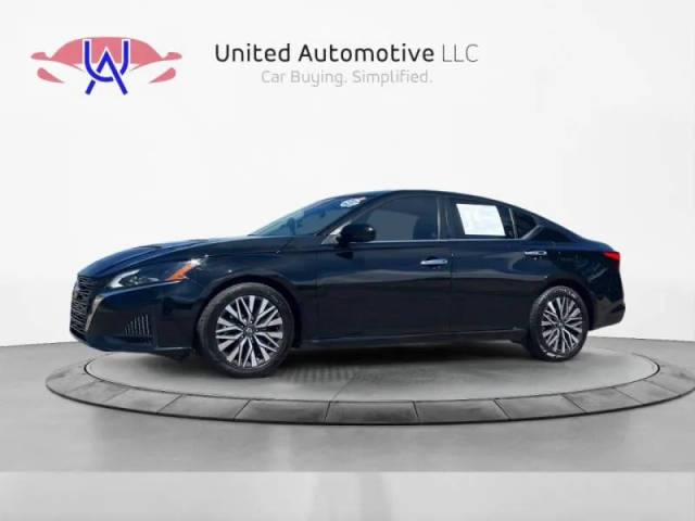 2023 Nissan Altima 2.5 SV FWD photo