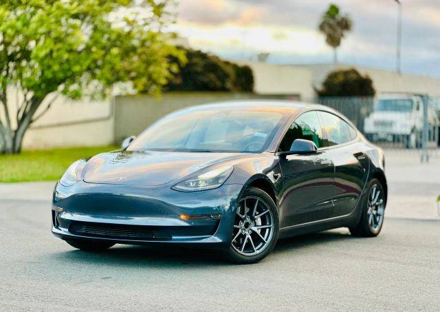 2022 Tesla Model 3 RWD photo