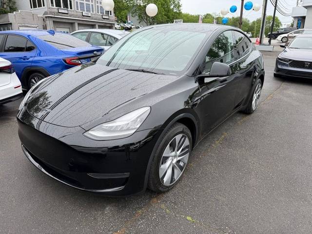 2023 Tesla Model Y Long Range AWD photo