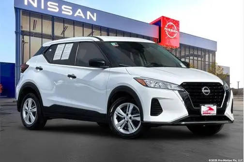 2022 Nissan Kicks S FWD photo