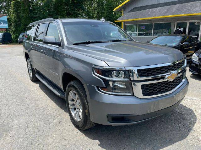 2019 Chevrolet Suburban LT 4WD photo