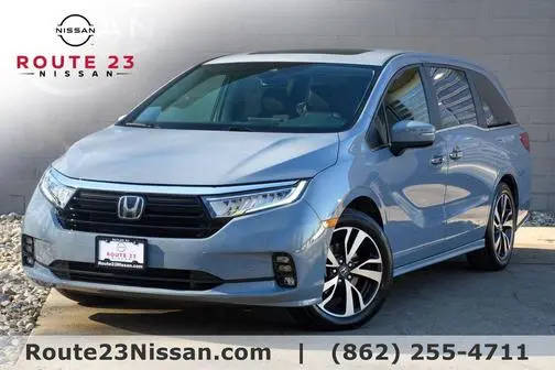 2023 Honda Odyssey Touring FWD photo