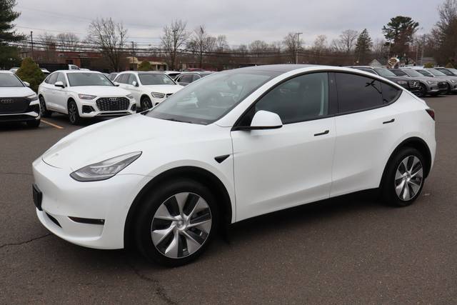 2022 Tesla Model Y Long Range AWD photo