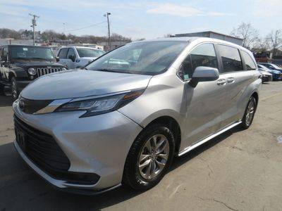 2021 Toyota Sienna LE AWD photo