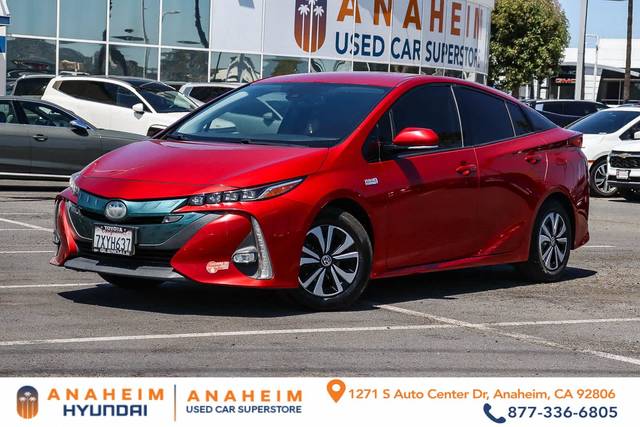 2017 Toyota Prius Prime Advanced FWD photo