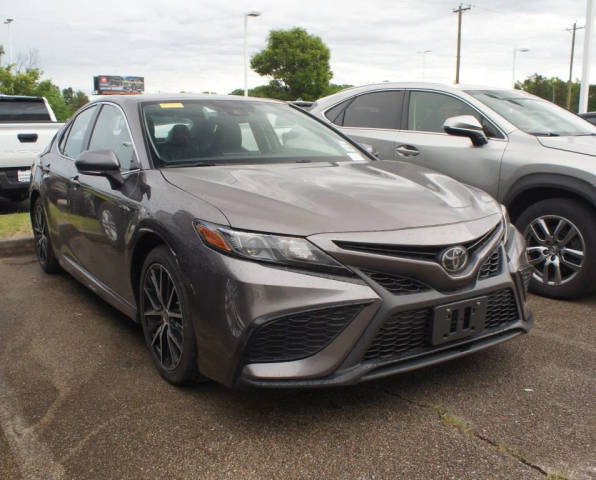 2023 Toyota Camry SE FWD photo