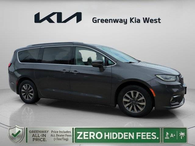 2021 Chrysler Pacifica Minivan Touring L FWD photo