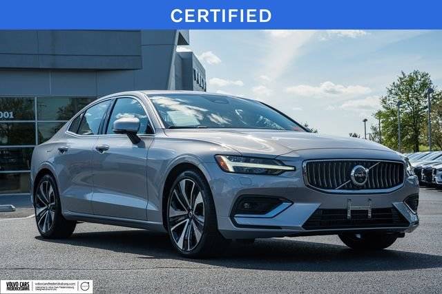 2023 Volvo S60 Ultimate Bright Theme AWD photo