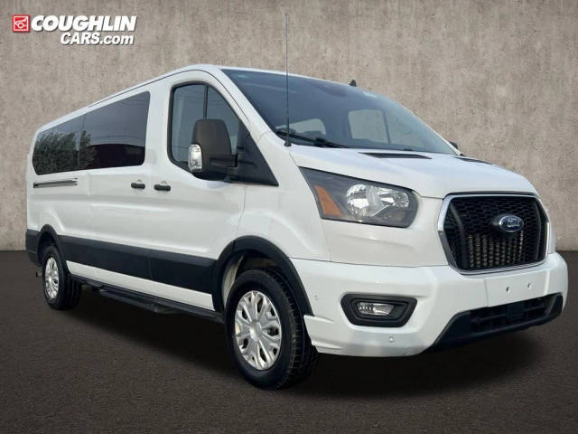 2023 Ford Transit Passenger Wagon XLT RWD photo