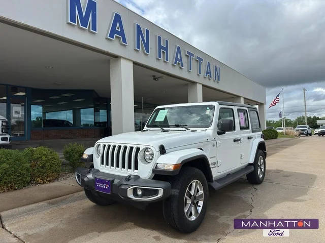 2022 Jeep Wrangler Unlimited Unlimited Sahara 4WD photo