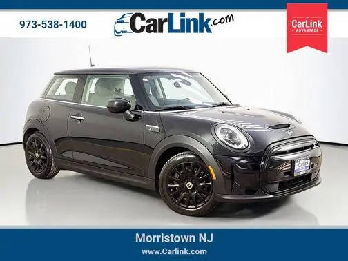 2022 MINI Hardtop 2 Door Cooper SE FWD photo