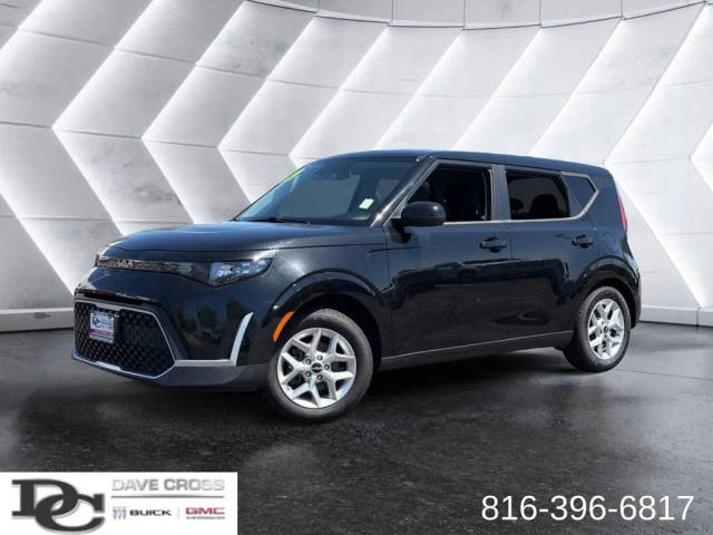2023 Kia Soul LX FWD photo