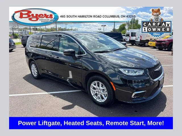 2023 Chrysler Pacifica Minivan Touring L FWD photo