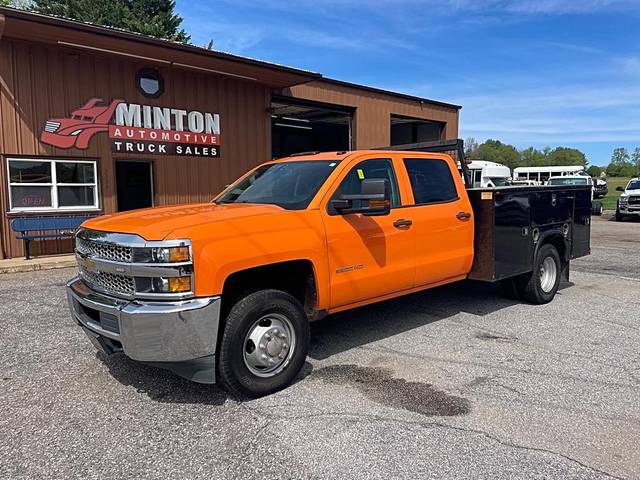 2019 Chevrolet Silverado 3500HD WT 4WD photo