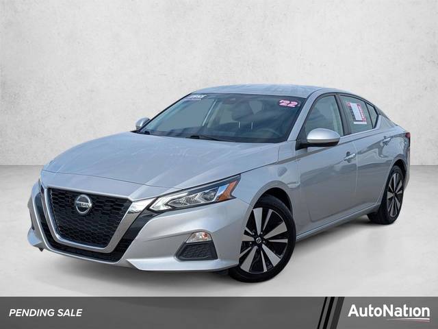 2022 Nissan Altima 2.5 SV FWD photo