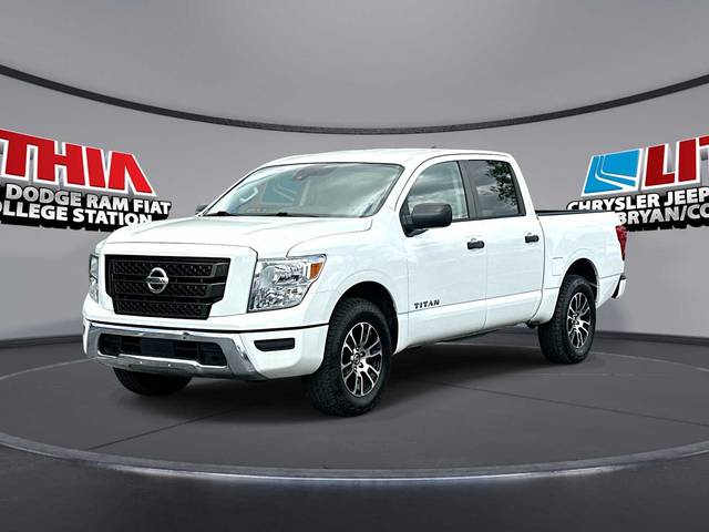 2022 Nissan Titan SV RWD photo