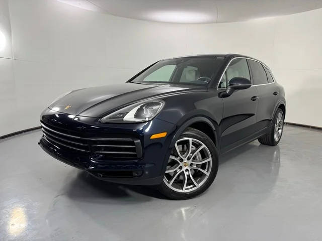 2022 Porsche Cayenne  AWD photo