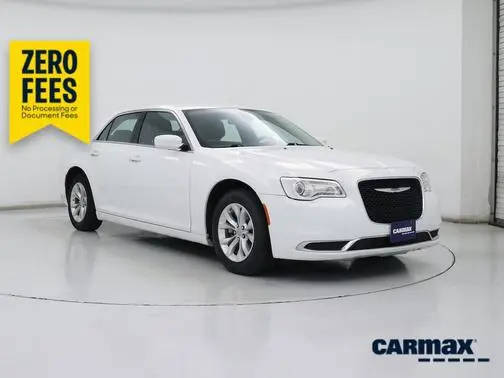 2022 Chrysler 300 Touring RWD photo