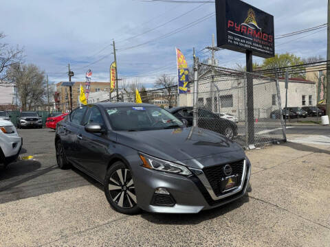 2022 Nissan Altima 2.5 SV FWD photo