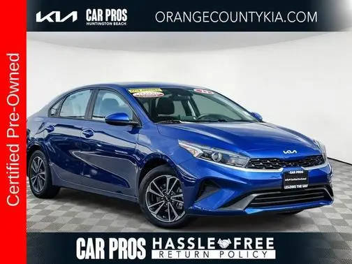 2023 Kia Forte LXS FWD photo