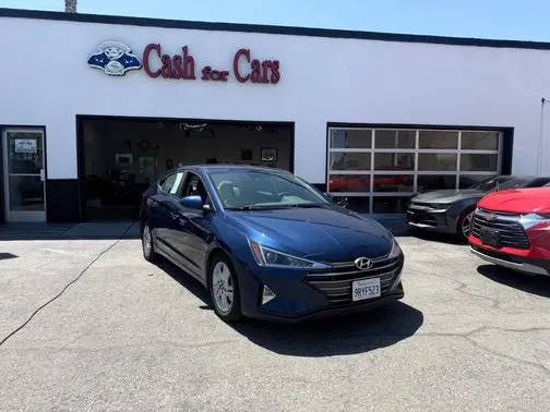 2020 Hyundai Elantra SEL FWD photo
