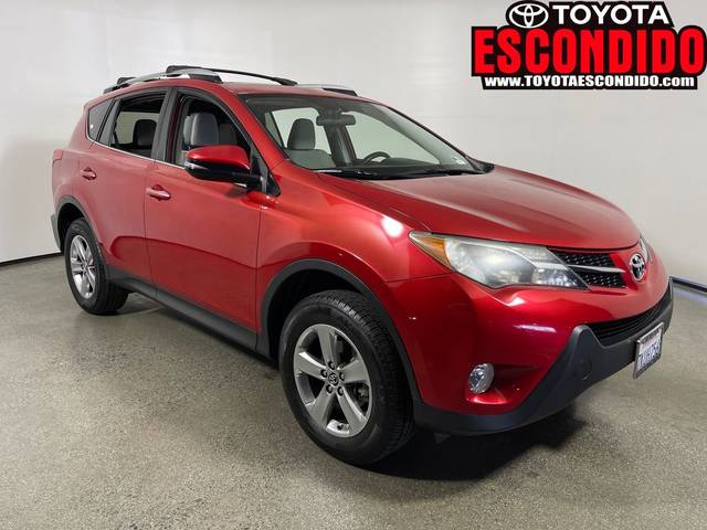 2015 Toyota RAV4 XLE FWD photo