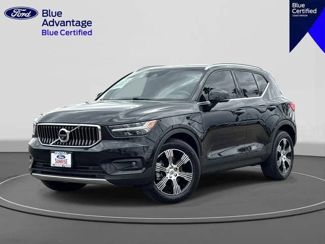 2021 Volvo XC40 Inscription FWD photo