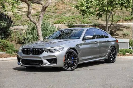 2019 BMW M5  AWD photo