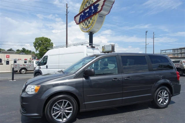 2016 Dodge Grand Caravan SE Plus FWD photo