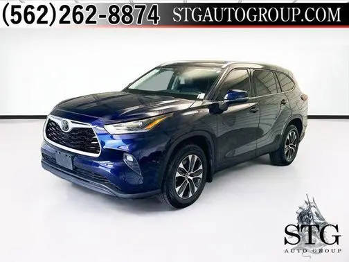 2021 Toyota Highlander XLE AWD photo