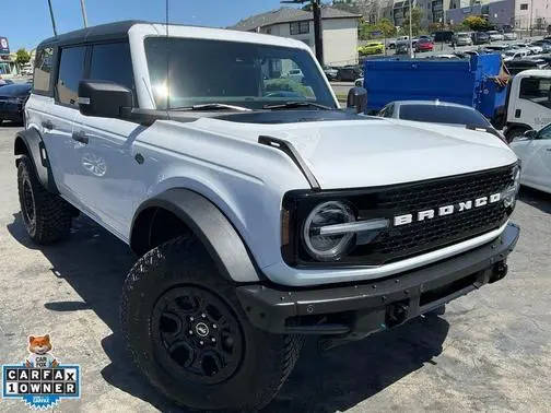2023 Ford Bronco 4 Door Wildtrak 4WD photo
