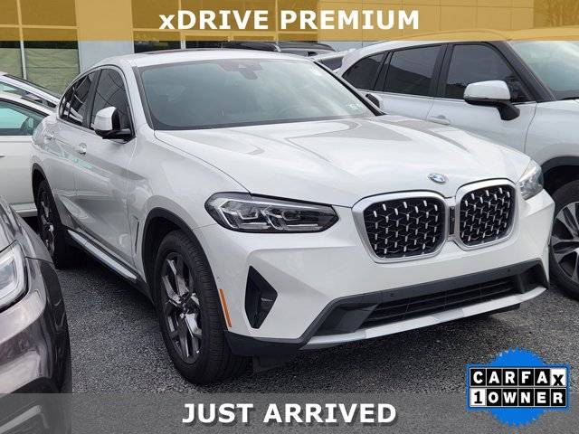 2023 BMW X4 xDrive30i AWD photo