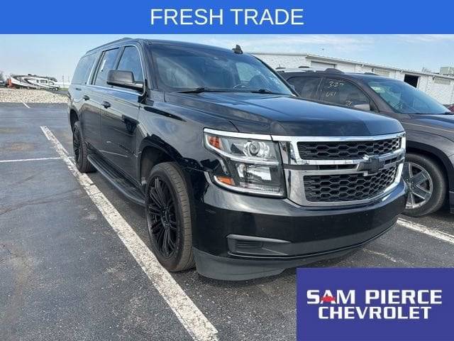 2019 Chevrolet Suburban LT 4WD photo