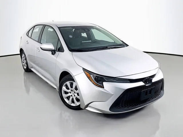 2022 Toyota Corolla LE FWD photo