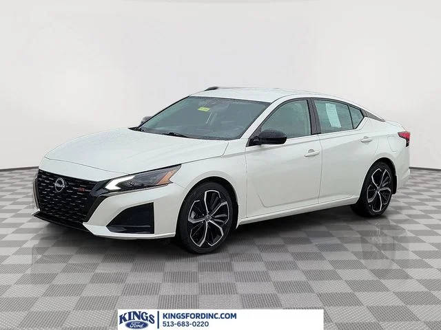 2023 Nissan Altima 2.5 SR FWD photo