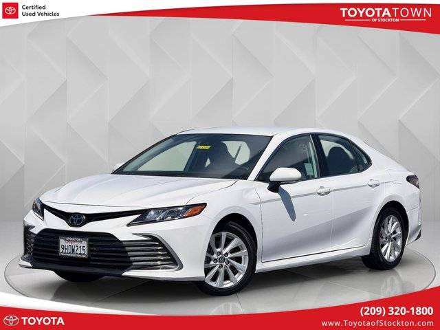 2023 Toyota Camry LE FWD photo