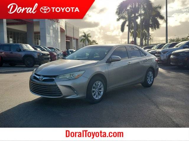 2016 Toyota Camry LE FWD photo