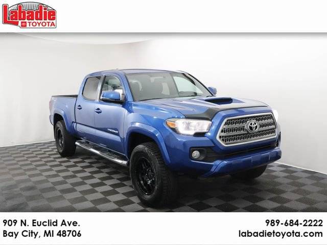 2017 Toyota Tacoma TRD Sport 4WD photo