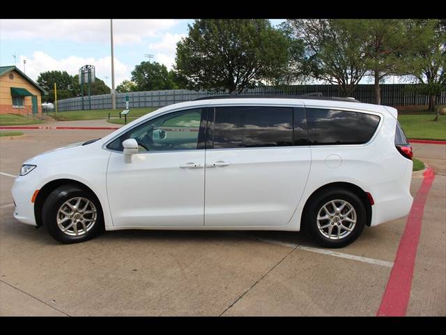 2022 Chrysler Pacifica Minivan Touring L FWD photo